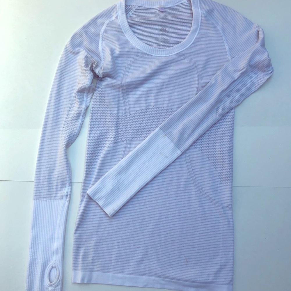Lululemon top